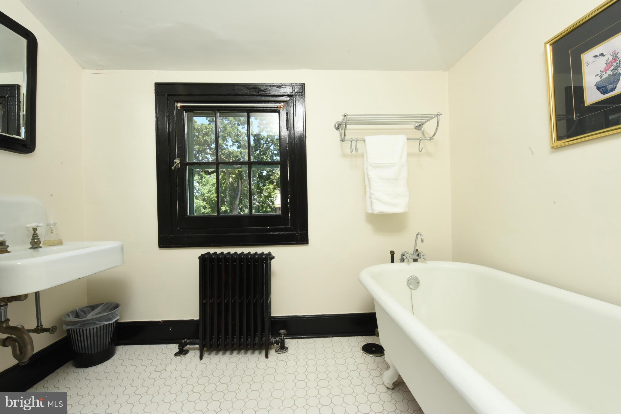 205 Wendover Road Baltimore, MD 21218 - Photo 25 of 30 Third Floor offers two full baths.