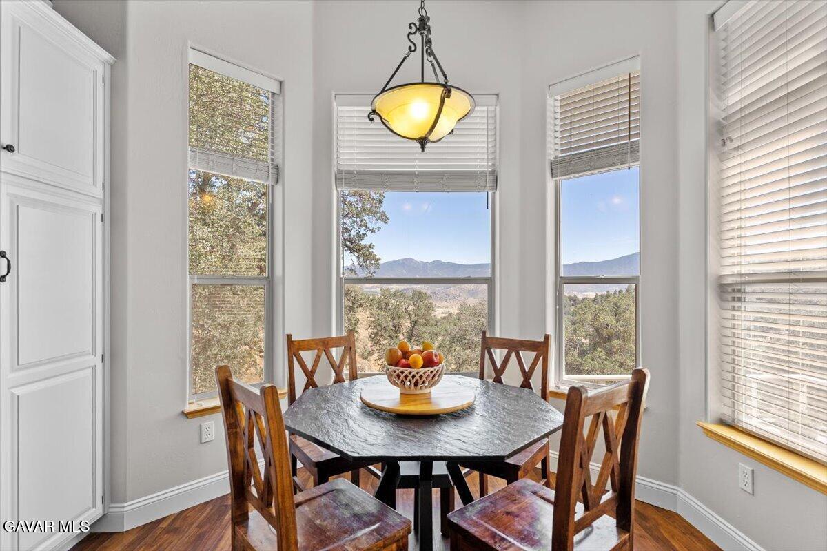 25901 Columbia Way Tehachapi, CA 93561 - Photo 15 of 44 32-6Y9A3485