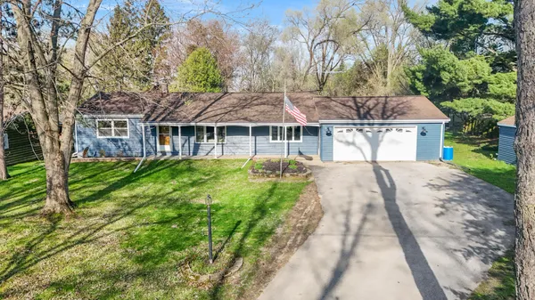 $1 | W377-s3527 School Section Lake Drive, Ottawa, WI 53118