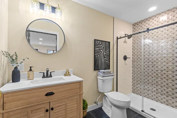 $1 | W377-s3527 School Section Lake Drive, Ottawa, WI 53118