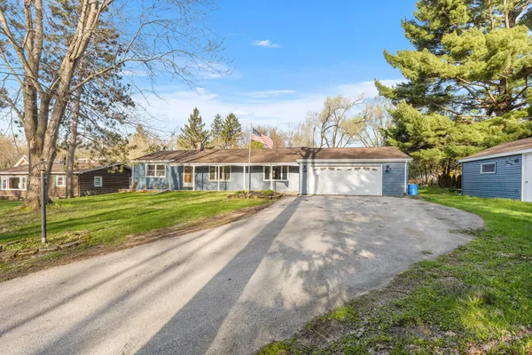 $1 | W377-s3527 School Section Lake Drive, Ottawa, WI 53118