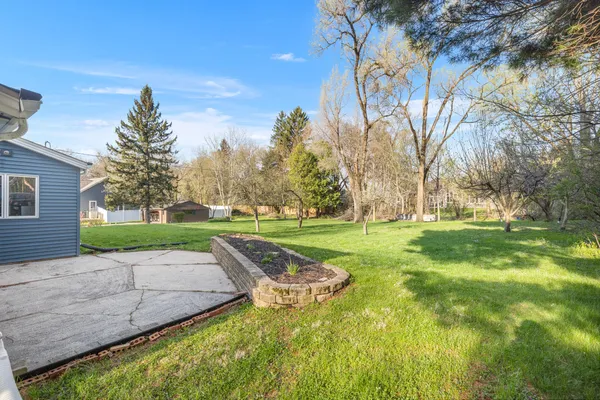 $1 | W377-s3527 School Section Lake Drive, Ottawa, WI 53118