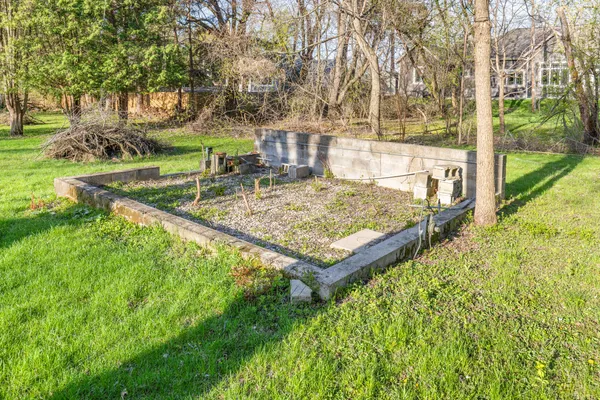 $1 | W377-s3527 School Section Lake Drive, Ottawa, WI 53118