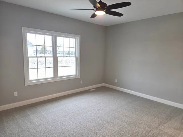 $389,900 | 3 Saint Ivans Circle, Bloomington, IL 61705