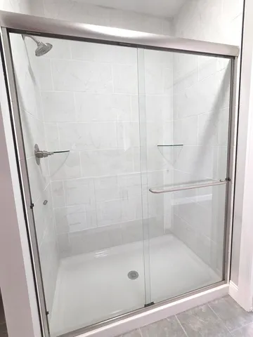 $389,900 | 3 Saint Ivans Circle, Bloomington, IL 61705