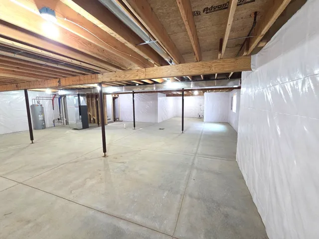 $389,900 | 3 Saint Ivans Circle, Bloomington, IL 61705