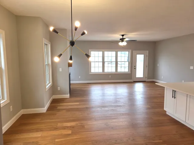 $389,900 | 3 Saint Ivans Circle, Bloomington, IL 61705