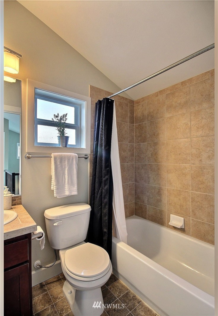 2116 West Ruffner Street Seattle, WA 98199 - Photo 15 of 21 Gallery Image 15