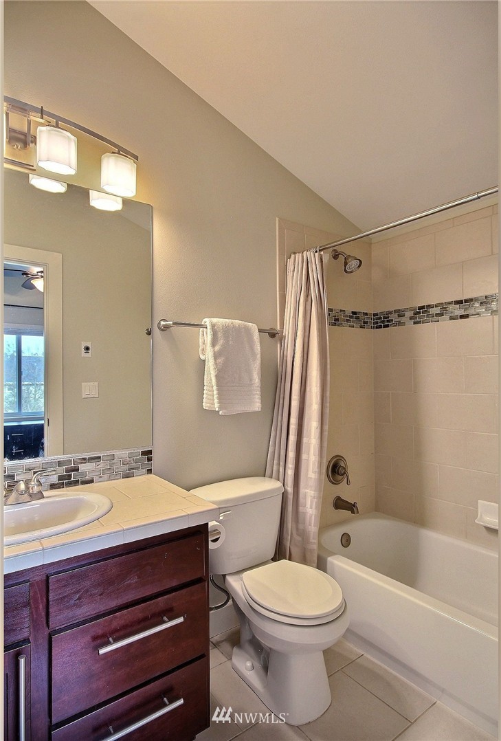 2116 West Ruffner Street Seattle, WA 98199 - Photo 19 of 21 Gallery Image 19