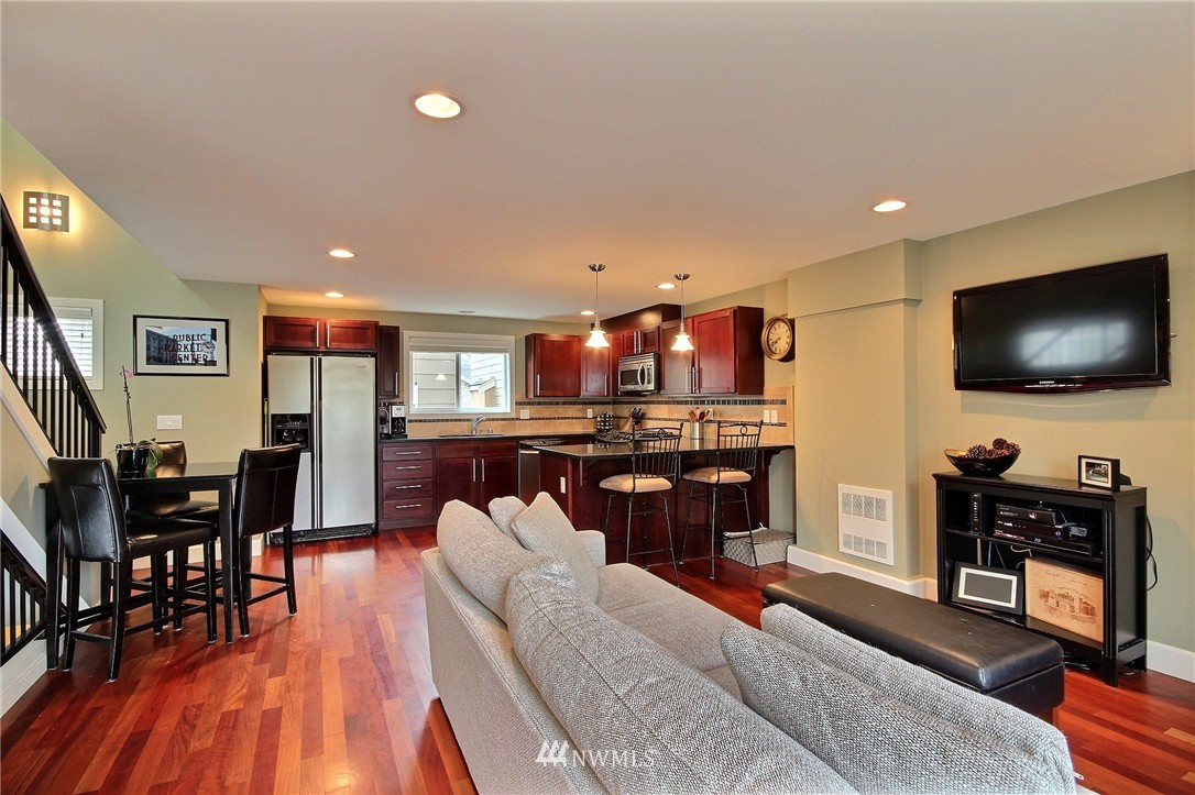 2116 West Ruffner Street Seattle, WA 98199 - Photo 6 of 21 Gallery Image 6