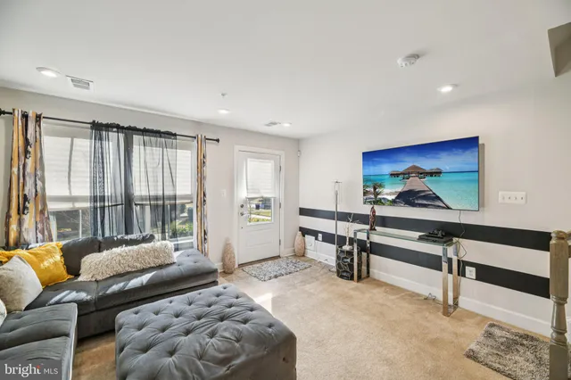 $3,000 | 251 Phoenix Drive, Upper Marlboro, MD 20774