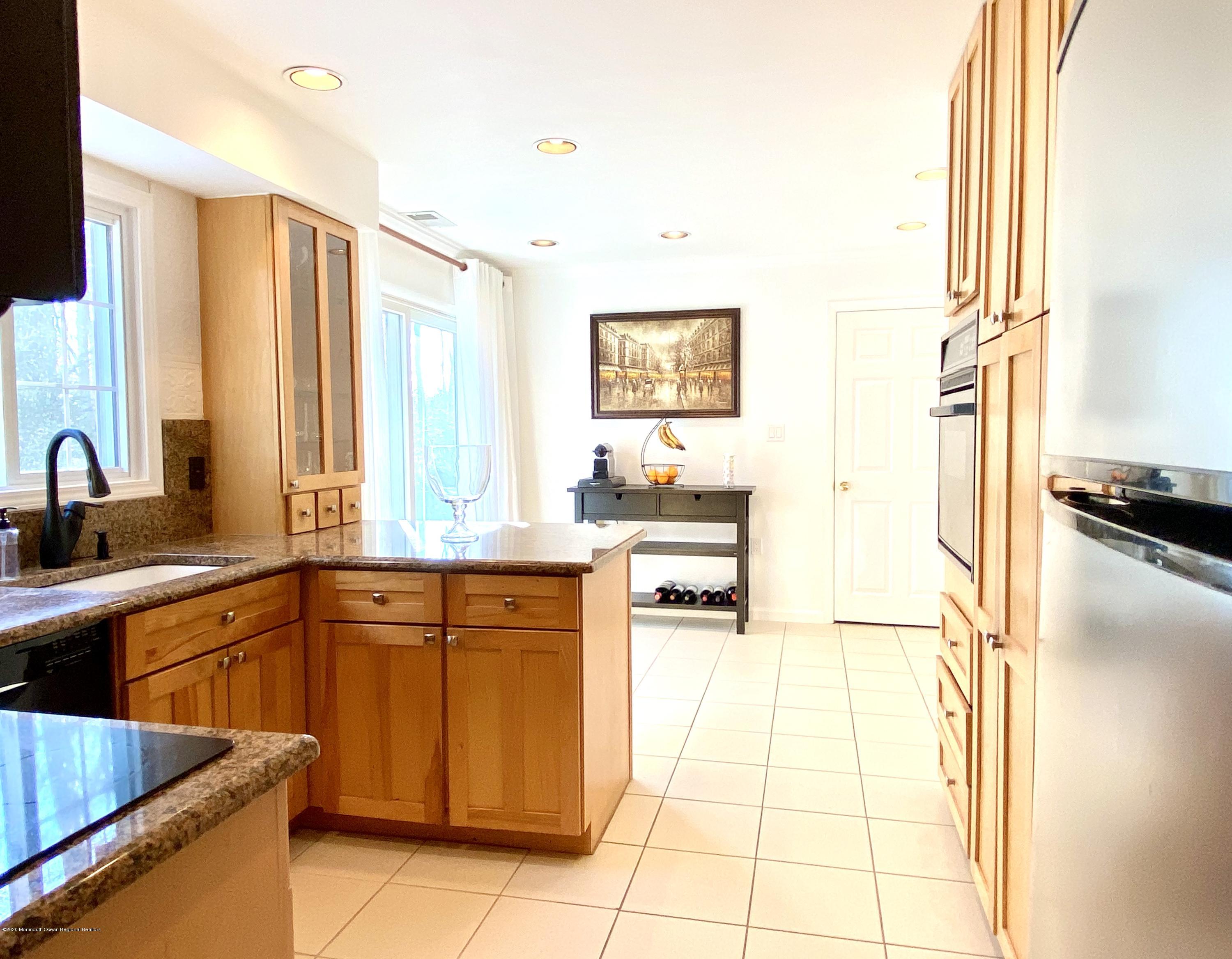 52 Applegate Road Freehold, NJ 07728 - Photo 11 of 29 IMG_1384