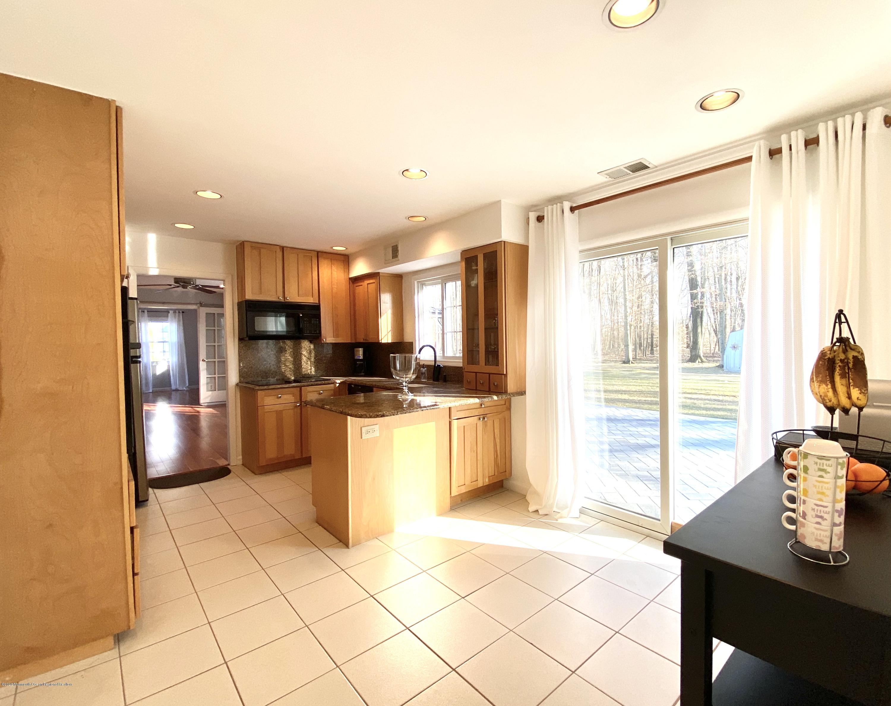 52 Applegate Road Freehold, NJ 07728 - Photo 12 of 29 IMG_1386