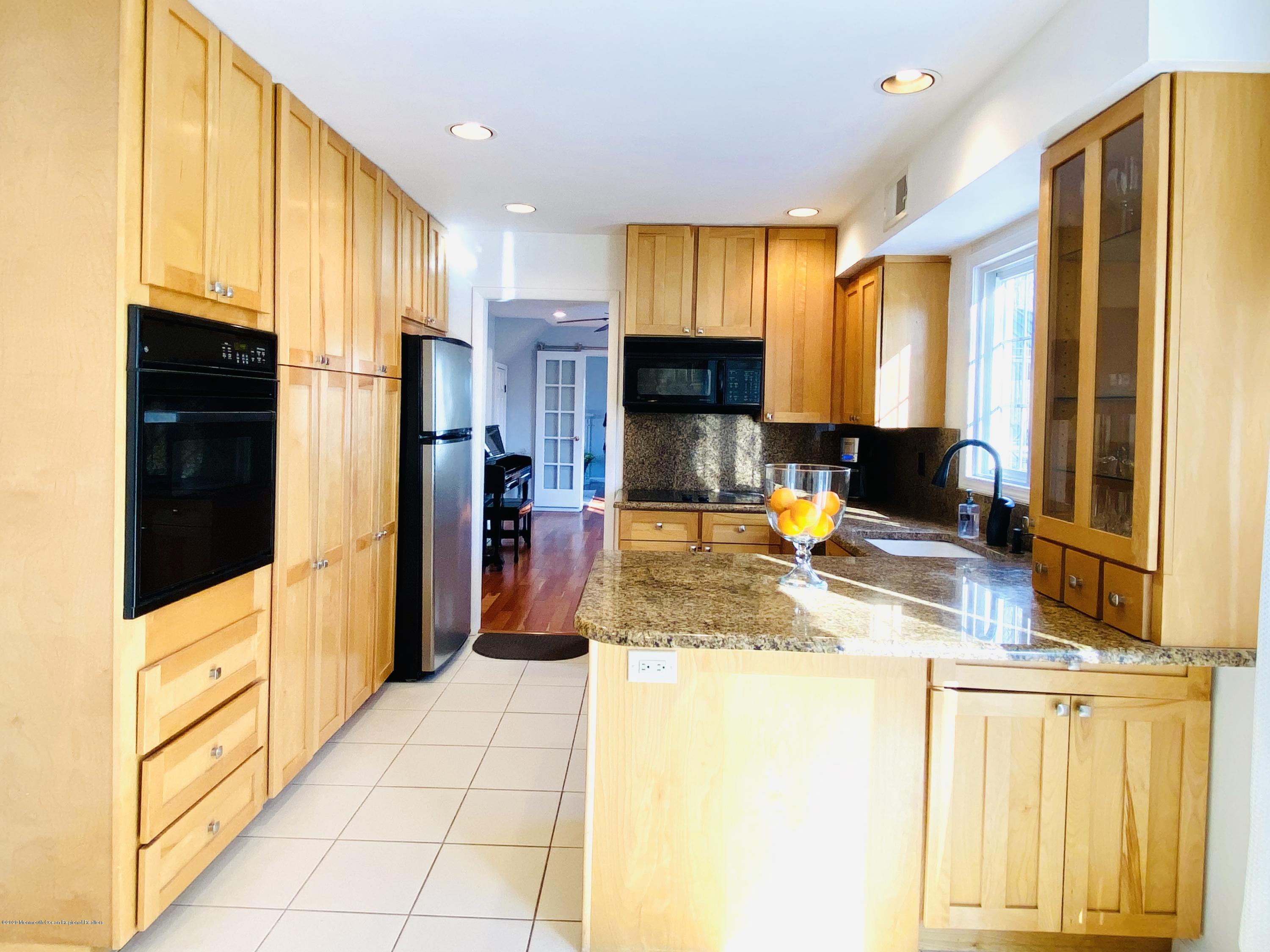 52 Applegate Road Freehold, NJ 07728 - Photo 13 of 29 IMG_1388