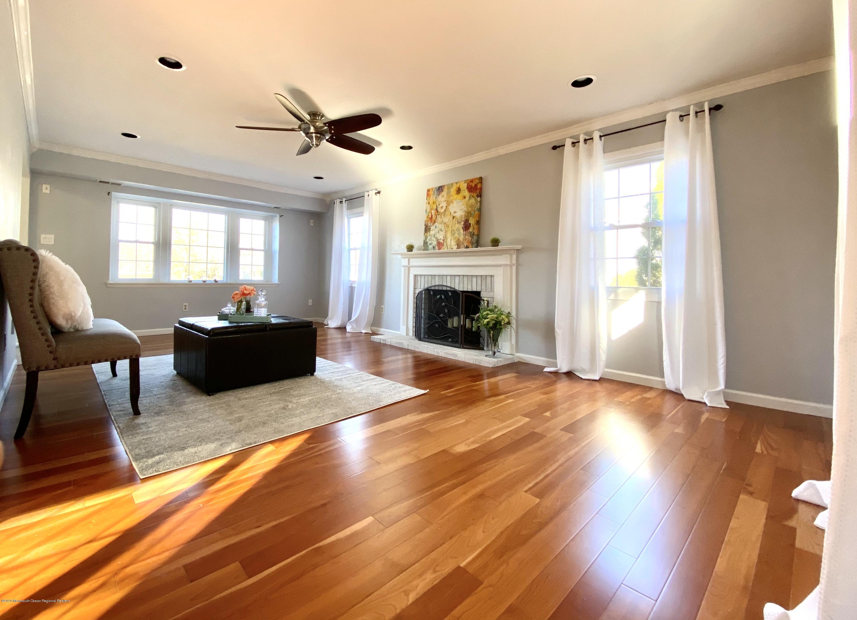52 Applegate Road Freehold, NJ 07728 - Photo 3 of 29 IMG_1364