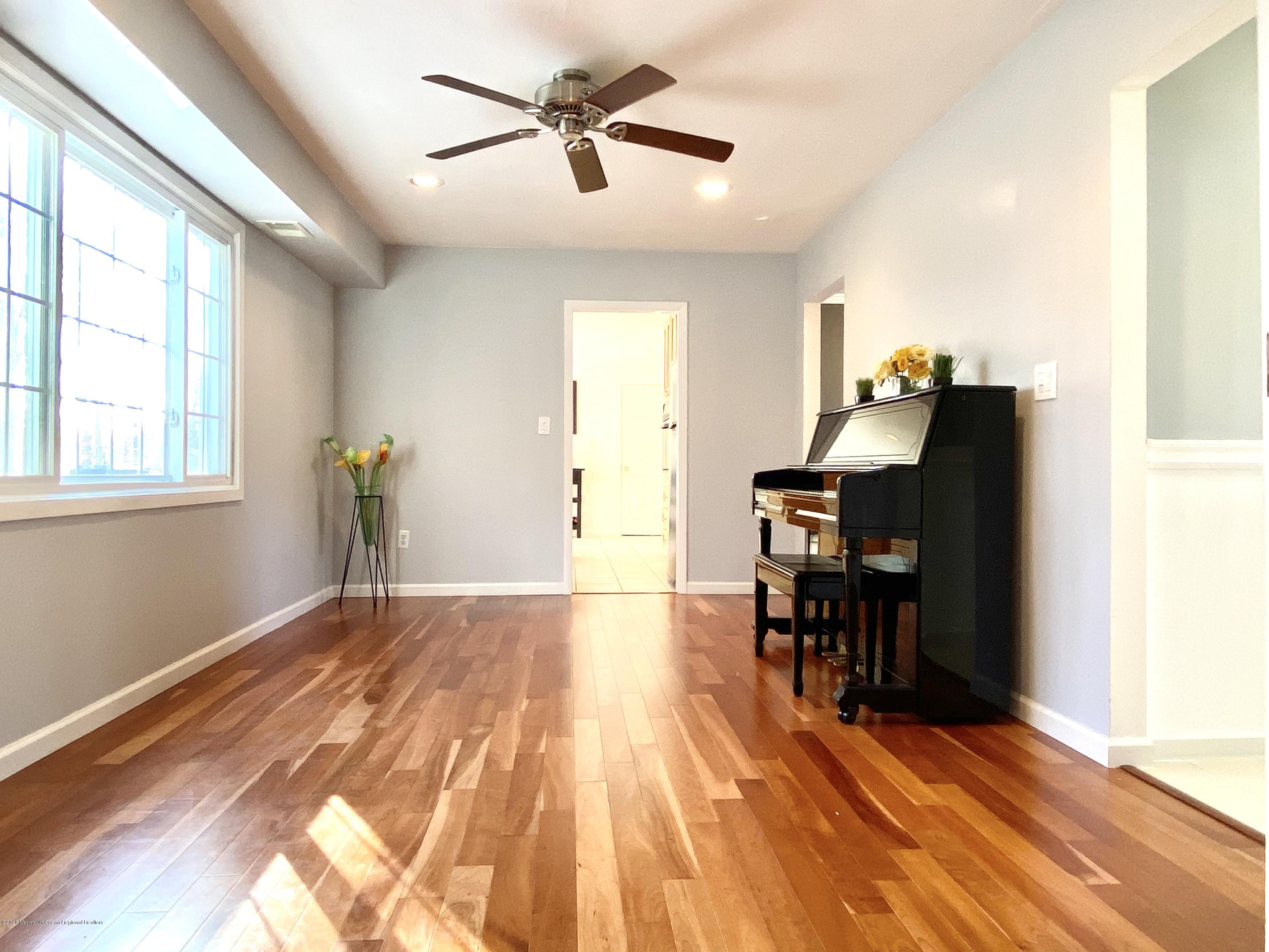 52 Applegate Road Freehold, NJ 07728 - Photo 8 of 29 IMG_1392