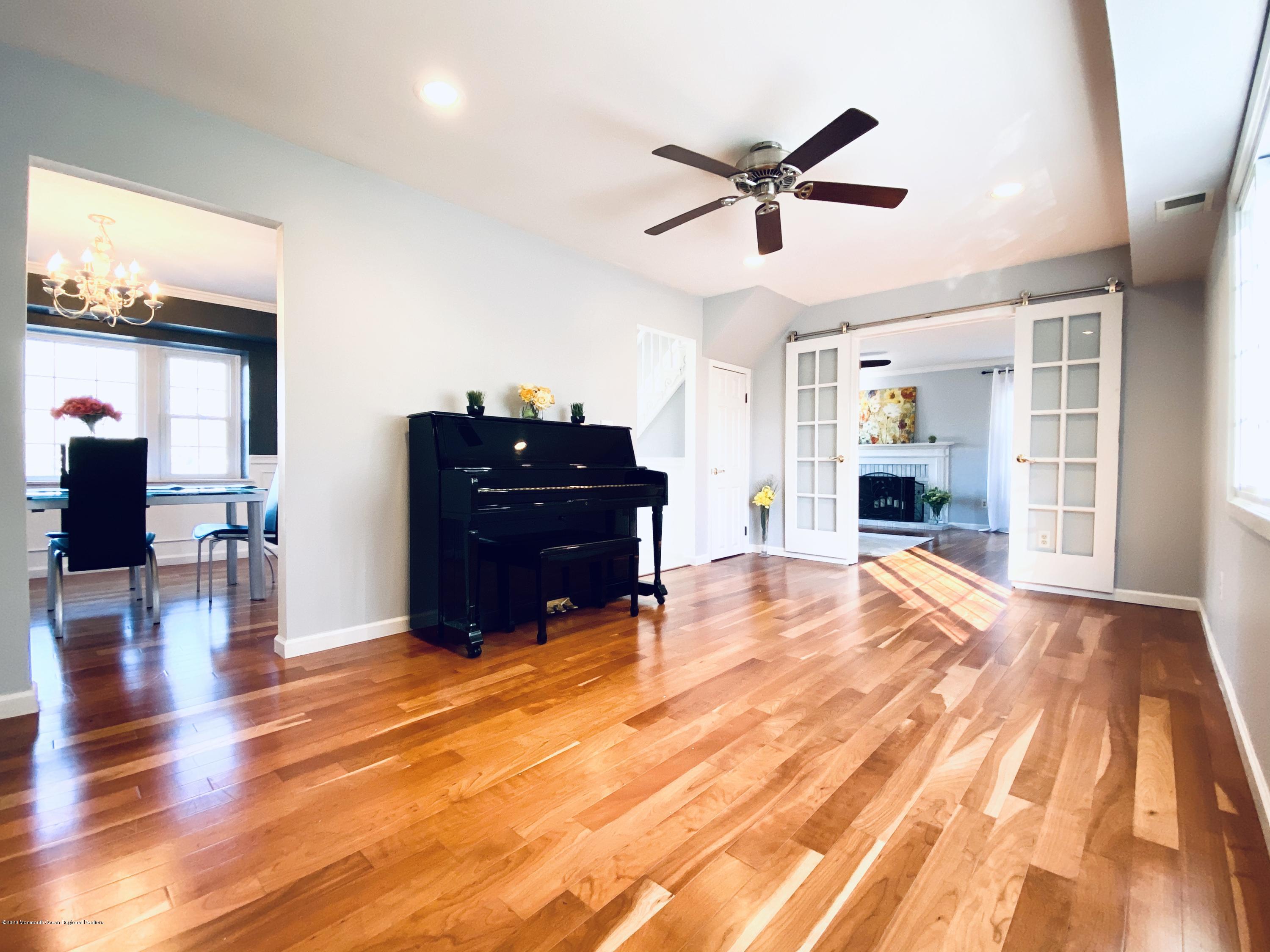 52 Applegate Road Freehold, NJ 07728 - Photo 9 of 29 IMG_1378