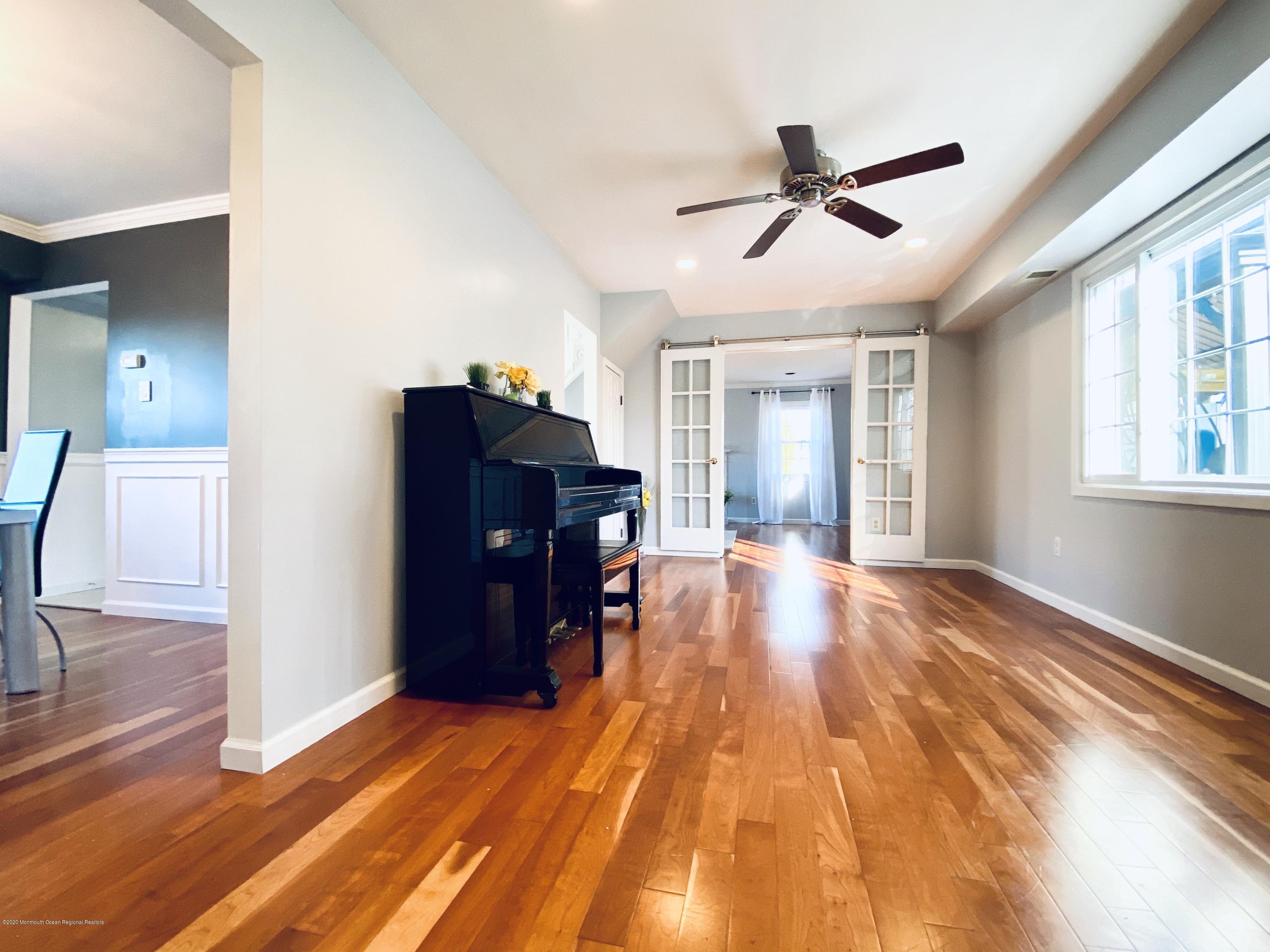 52 Applegate Road Freehold, NJ 07728 - Photo 10 of 29 IMG_1380