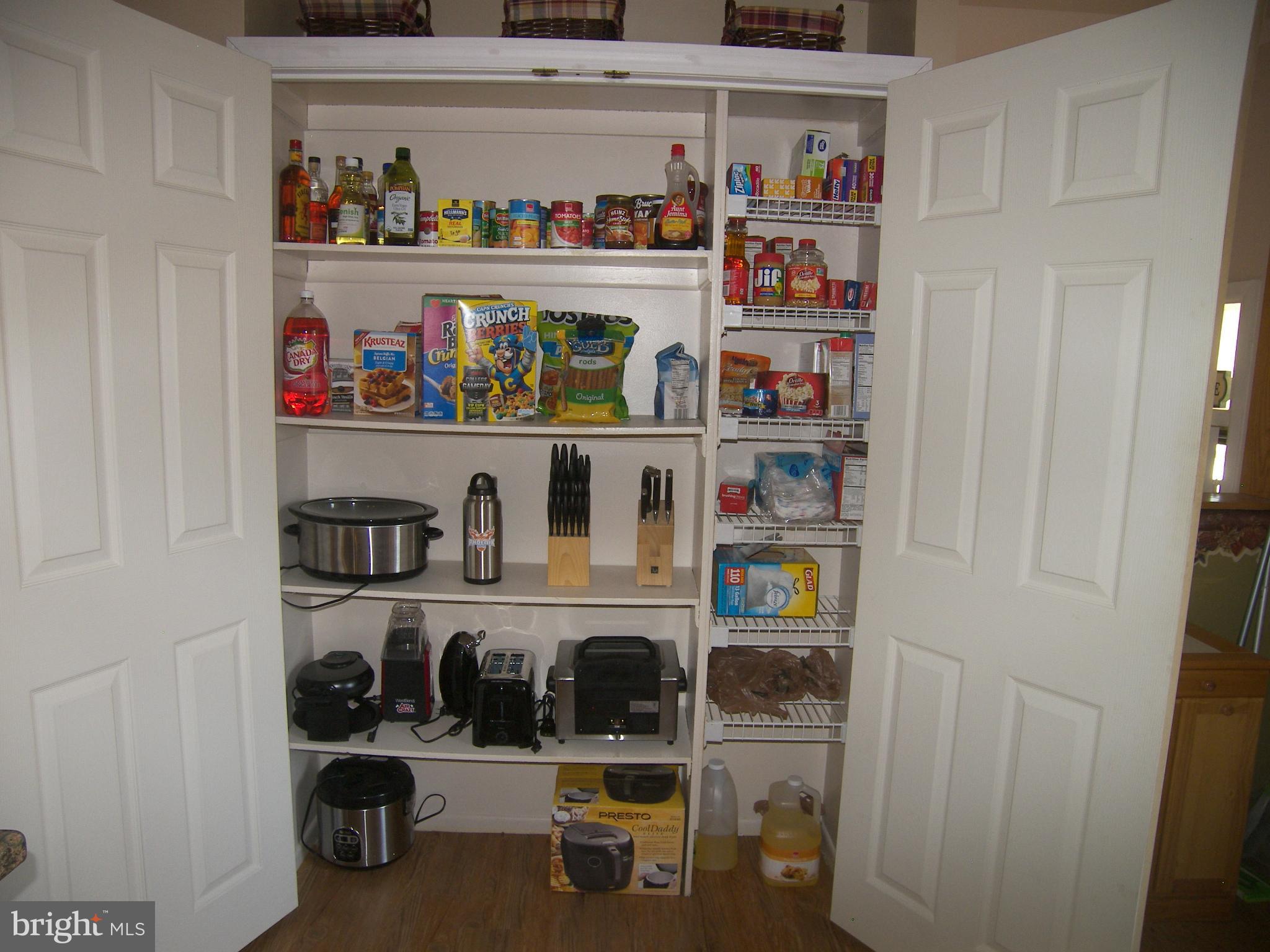 9729 Softwater Way Columbia, MD 21046 - Photo 8 of 20 Kitchen