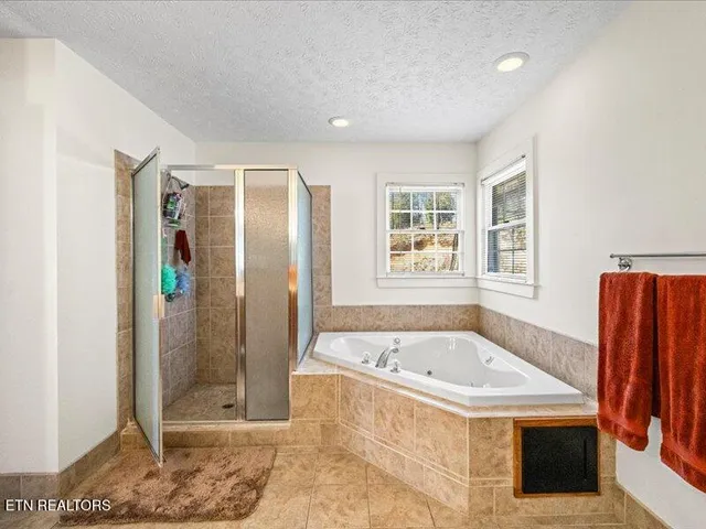 $544,000 | 702 John Sevier Drive, Sevierville, TN 37876