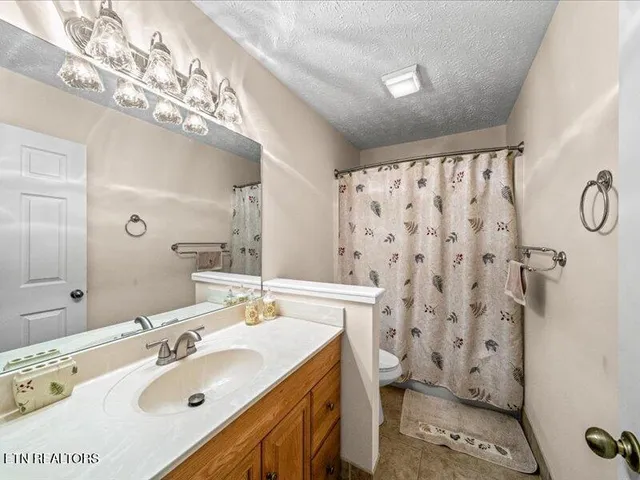 $544,000 | 702 John Sevier Drive, Sevierville, TN 37876