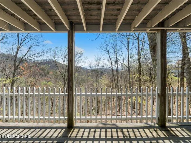 $544,000 | 702 John Sevier Drive, Sevierville, TN 37876