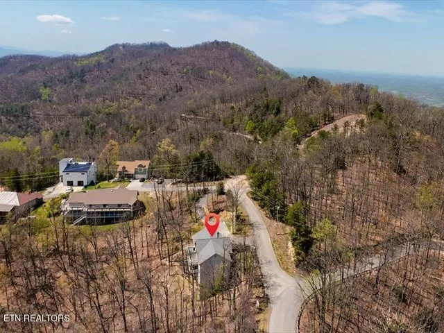 $544,000 | 702 John Sevier Drive, Sevierville, TN 37876