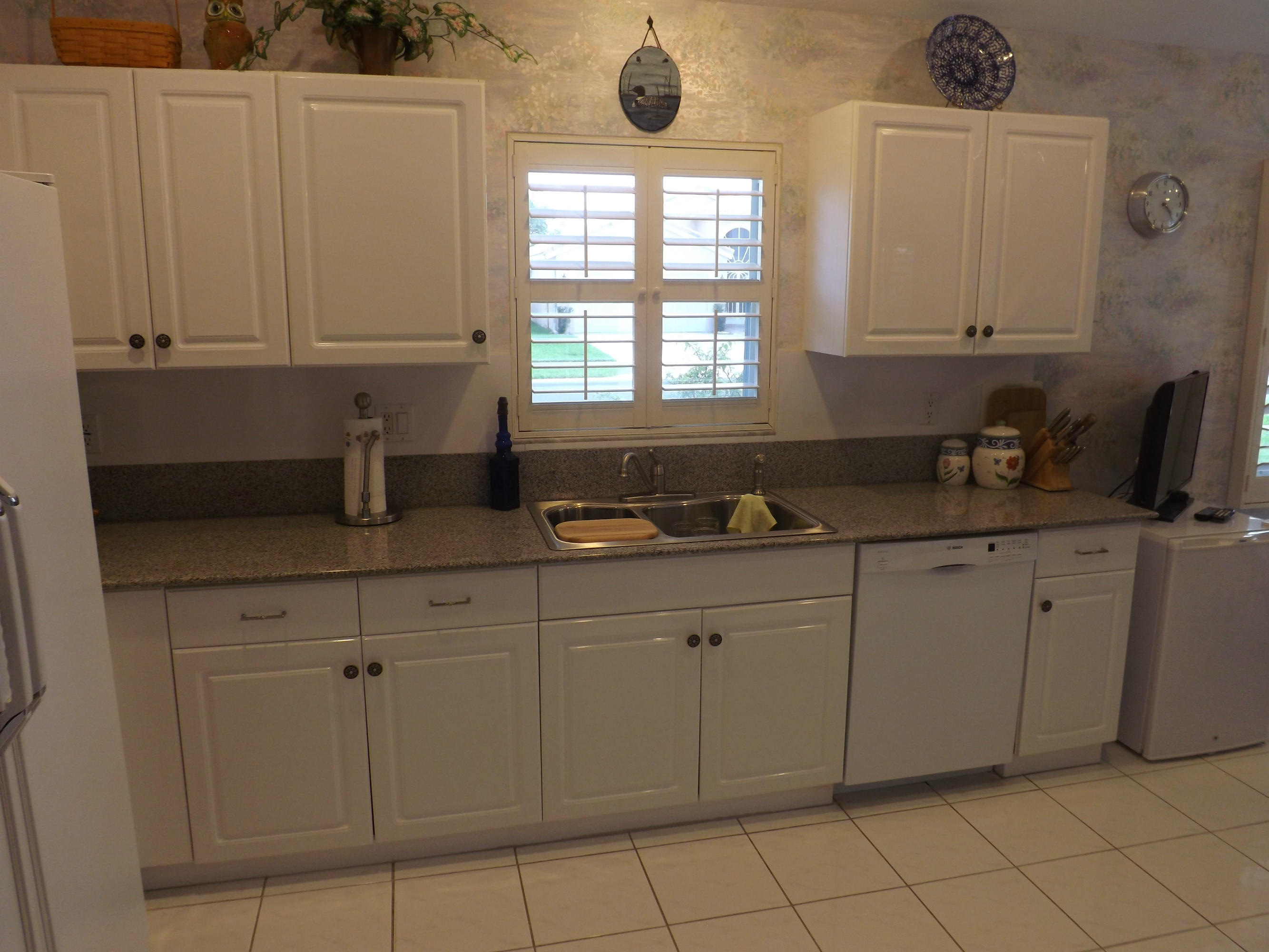 12271 Congressional Avenue Boynton Beach, FL 33437 - Photo 3 of 20 Kitchen