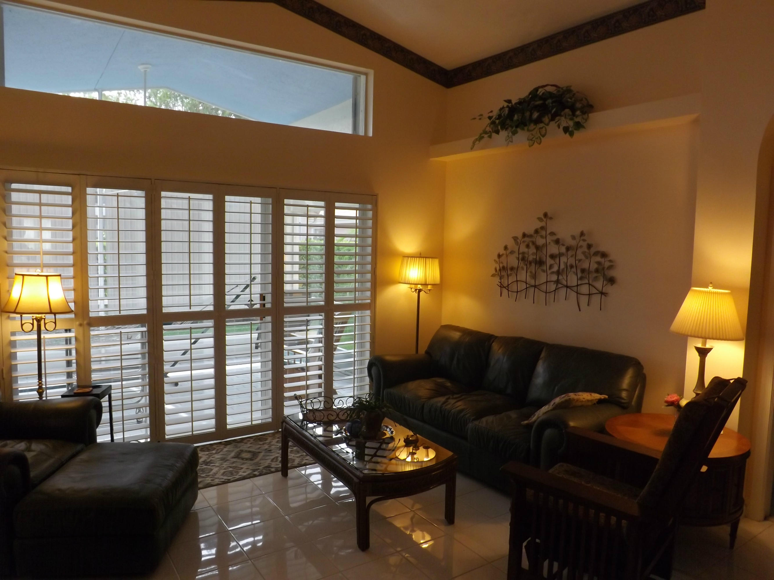 12271 Congressional Avenue Boynton Beach, FL 33437 - Photo 6 of 20 Living Room