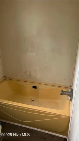 $64,900 | 22741 Highway 33, Aurora, NC 27806