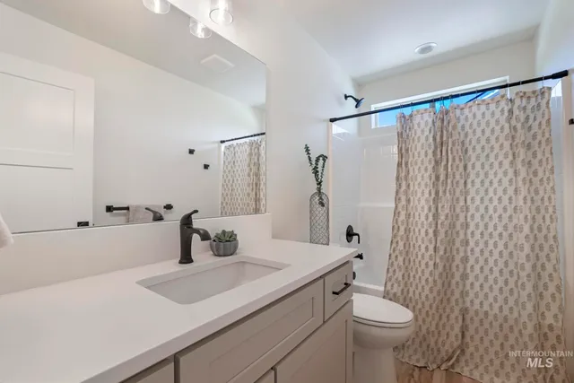 $379,900 | 929 East 23rd Avenue, Jerome, ID 83338