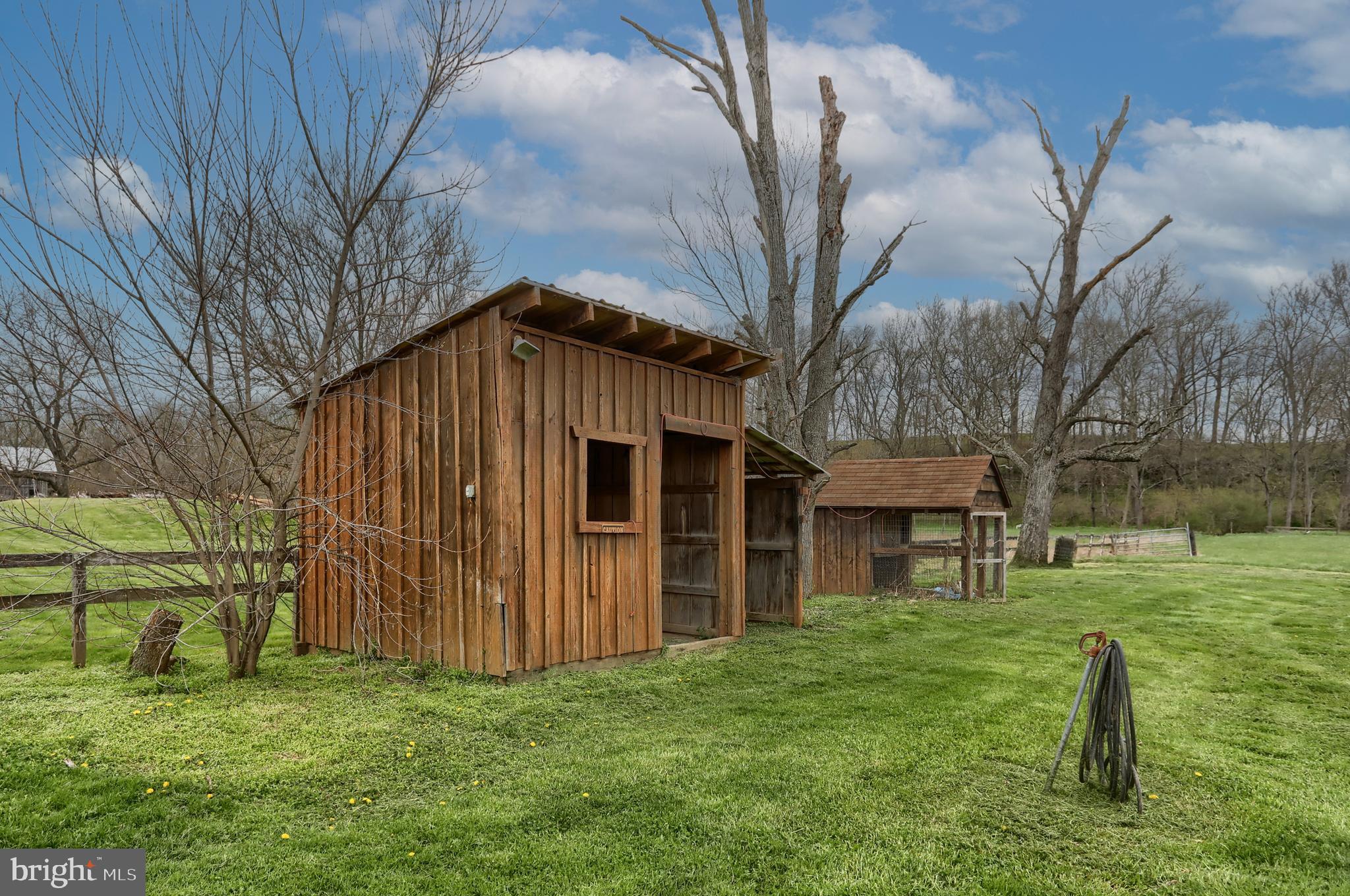 45 Station Road Bernville, PA 19506 - Photo 38 of 49 small horse barn w water & chicken house