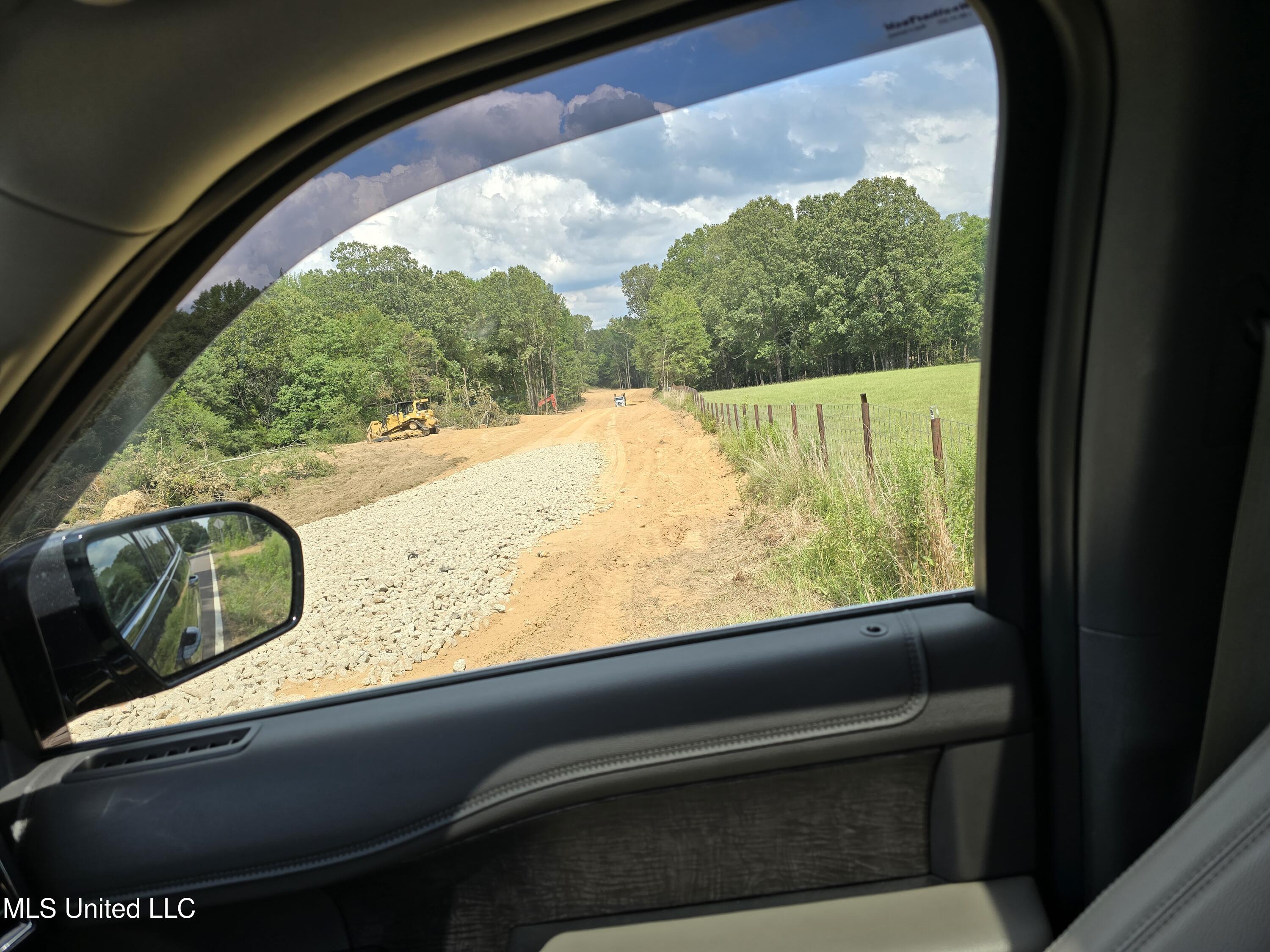 9 Yellow Dog Road Senatobia, MS 38668 - Photo 1 of 4 Yellow dog Road new road