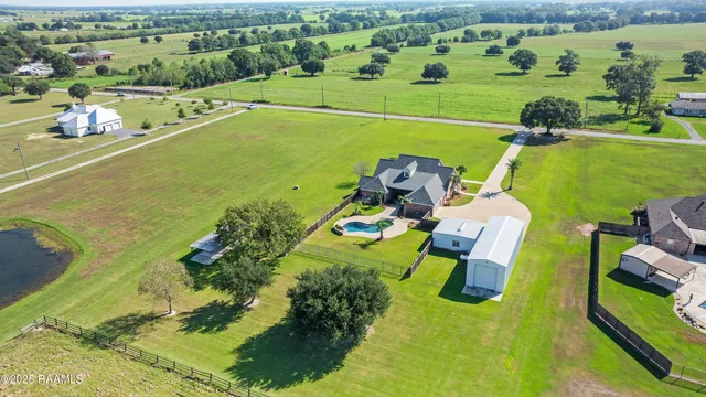 $799,000 | 8326 Sidney Gautreaux Road, Abbeville, LA 70510