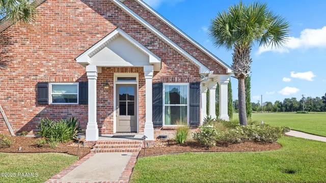 $799,000 | 8326 Sidney Gautreaux Road, Abbeville, LA 70510