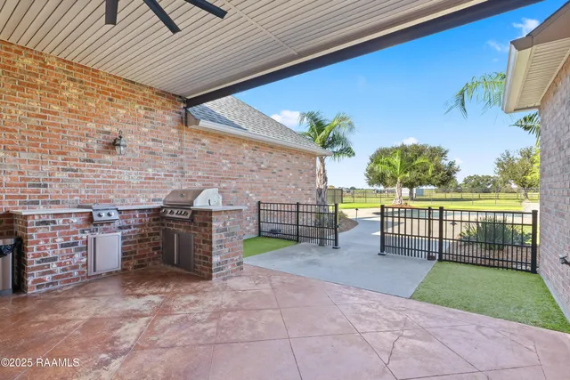 $799,000 | 8326 Sidney Gautreaux Road, Abbeville, LA 70510