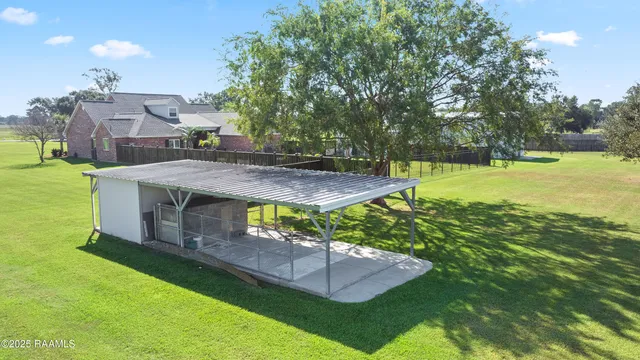 $799,000 | 8326 Sidney Gautreaux Road, Abbeville, LA 70510