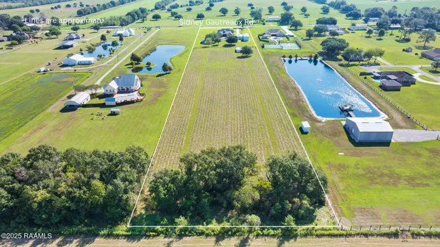 $799,000 | 8326 Sidney Gautreaux Road, Abbeville, LA 70510