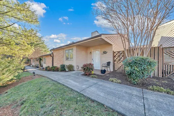 $269,000 | 438 Windward Drive Southwest, Roanoke, VA 24018