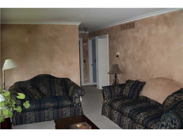 4570 Amesbury Road Columbus, OH 43227 - Photo 6 of 23 Gallery Image 6