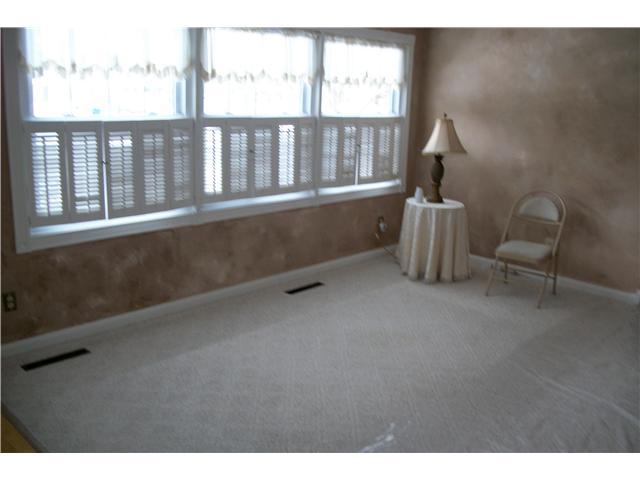 4570 Amesbury Road Columbus, OH 43227 - Photo 7 of 23 Gallery Image 7