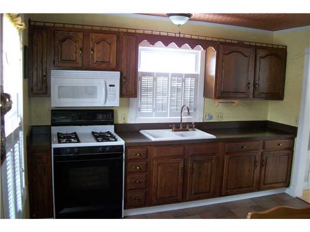 4570 Amesbury Road Columbus, OH 43227 - Photo 9 of 23 Gallery Image 9