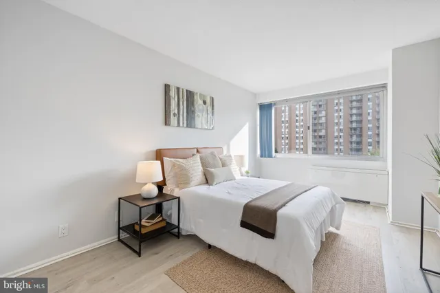 $599,000 | 4515 Willard Avenue, Unit 1203S, Chevy Chase, MD 20815