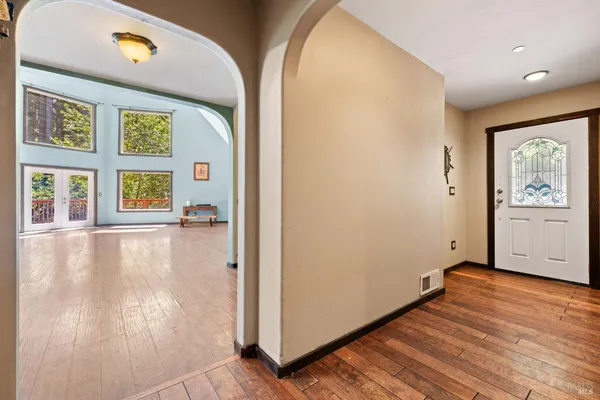 $1,199,000 | 9935 Occidental Road, Sebastopol, CA 95472