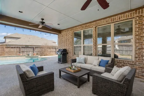 $650,000 | 29918 Valley Terrace Drive, Fulshear, TX 77406