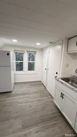 $1,300 | 316 Wilson Street, Unit 3, Waterbury, CT 06708