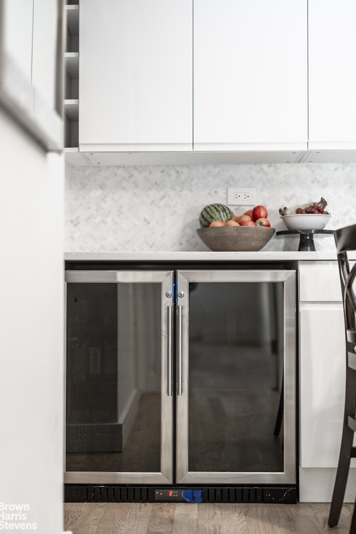 10 West 15th Street, Unit 1014 Manhattan, NY 10011 - Photo 9 of 19 a close view of utility room