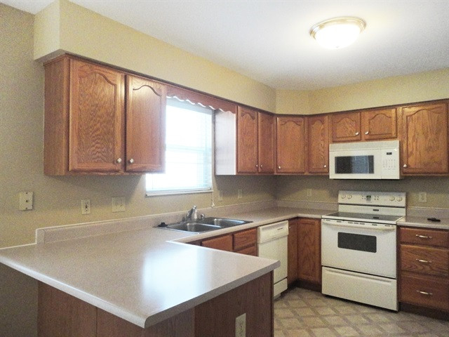 7521 Roxbury Court Florence, KY 41042 - Photo 5 of 20