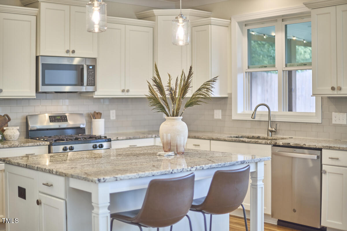 5106 Centerbud Place Raleigh, NC 27606 - Photo 39 of 55 052
