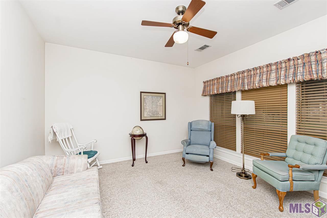 209 Chapel View Court Baton Rouge, LA 70815 - Photo 5 of 19 Guest Bedroom